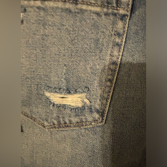 Blank NYC Light Wash Distressed Jean Shorts High Rise Blue Size 27 NWT - Picture 9 of 9